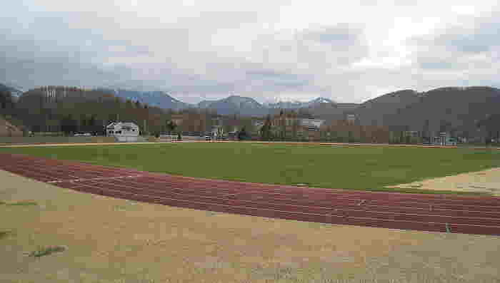 嬬恋村運動公園陸上競技場