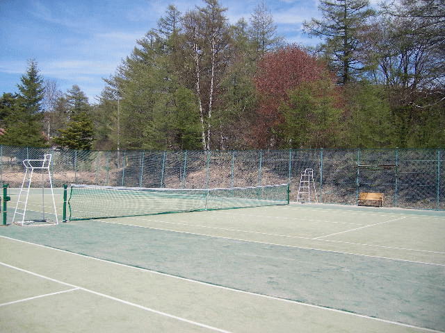 女神湖テニスコート